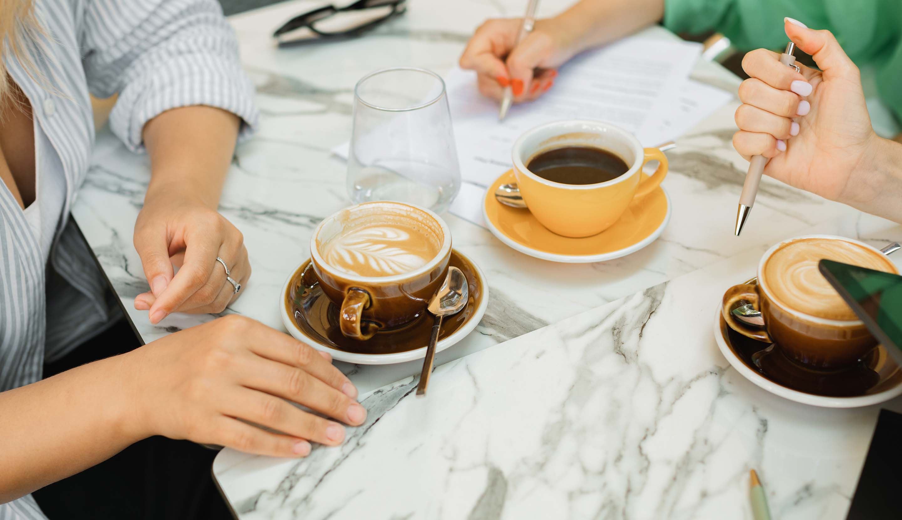 A flat white and an americano