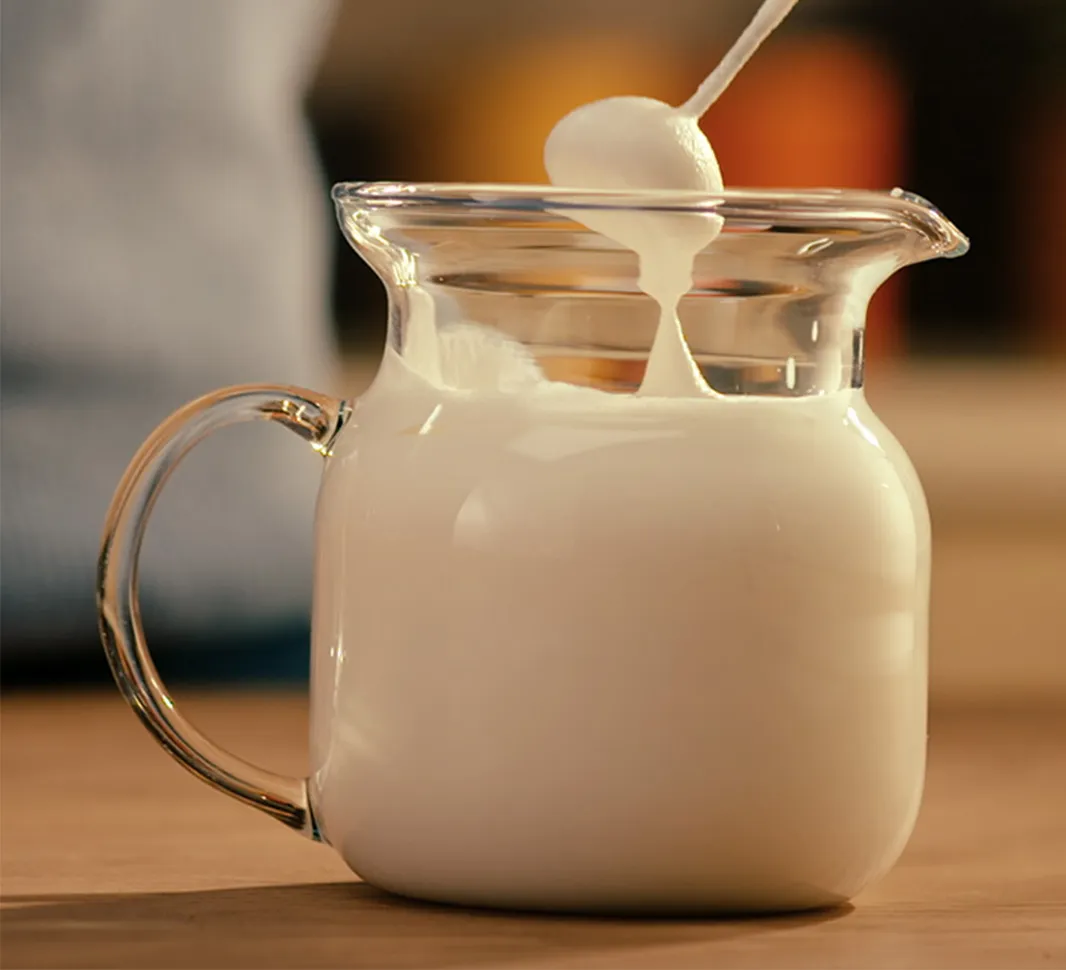 Frothing milk