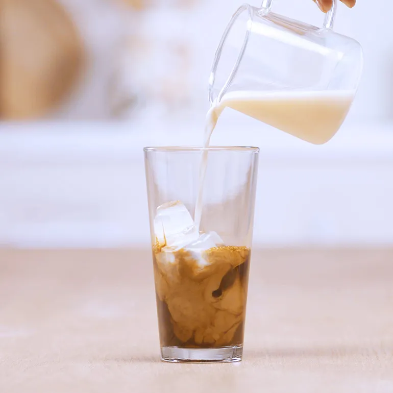 Loksutatud jääespresso 3. samm
