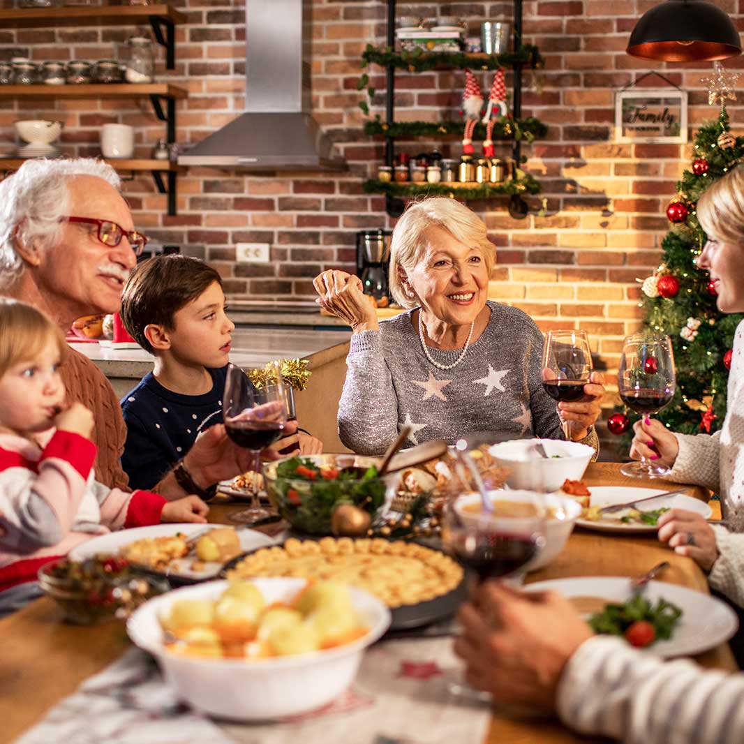 семейно събиране по Коледа