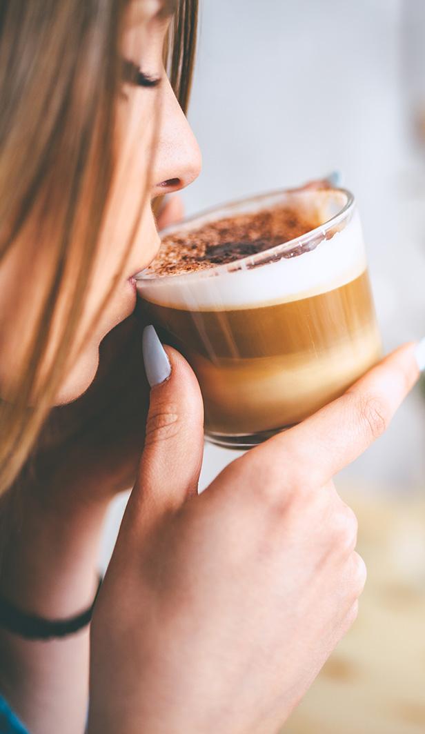 разлики между мокро и сухо капучино