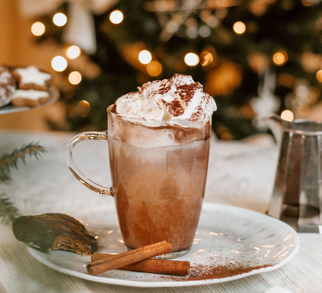 Café con jarabe dulce de canela