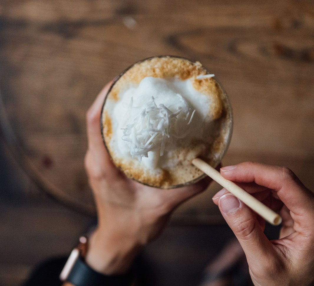 Café con jarabe dulce de coco