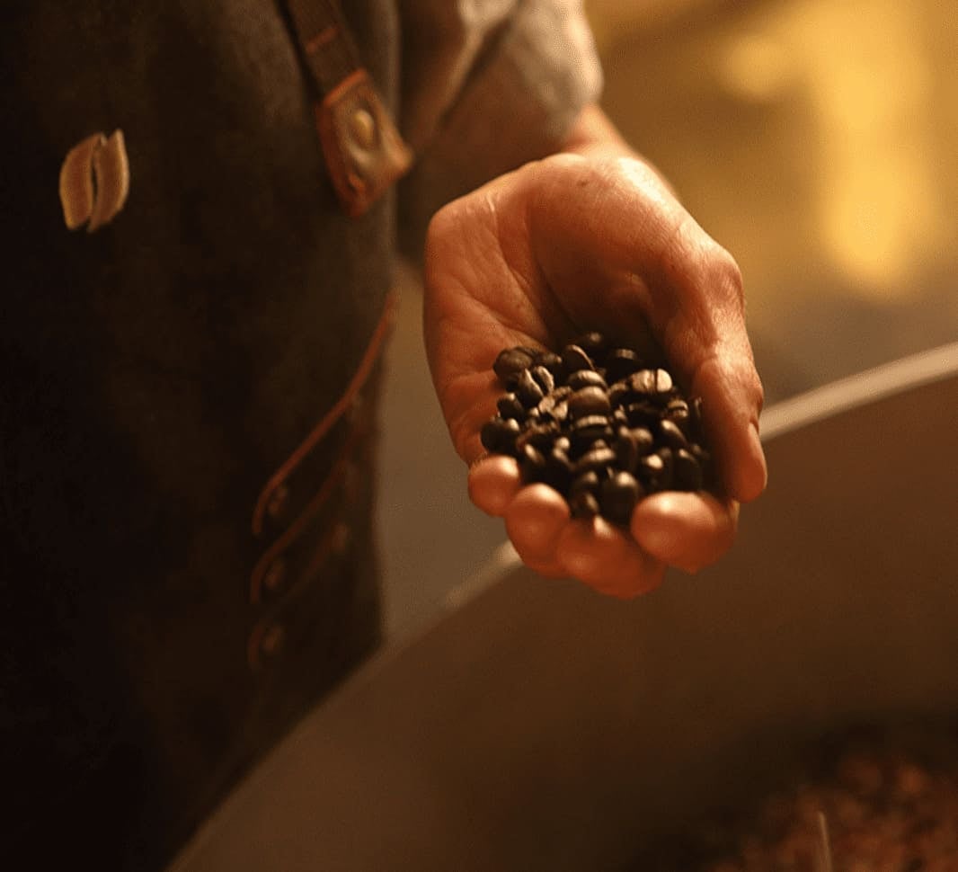 El proceso de tostado del café | Nescafé CAM