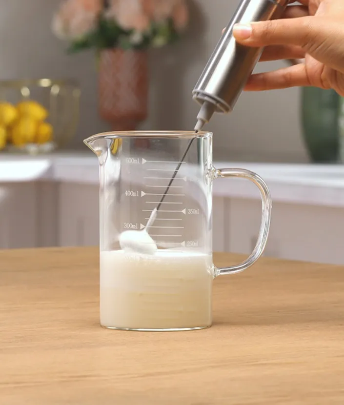 ¿Cómo hacer un moka blanco?