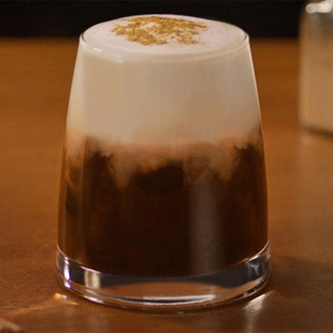Receta de café helado con miel y canela con Nescafé
