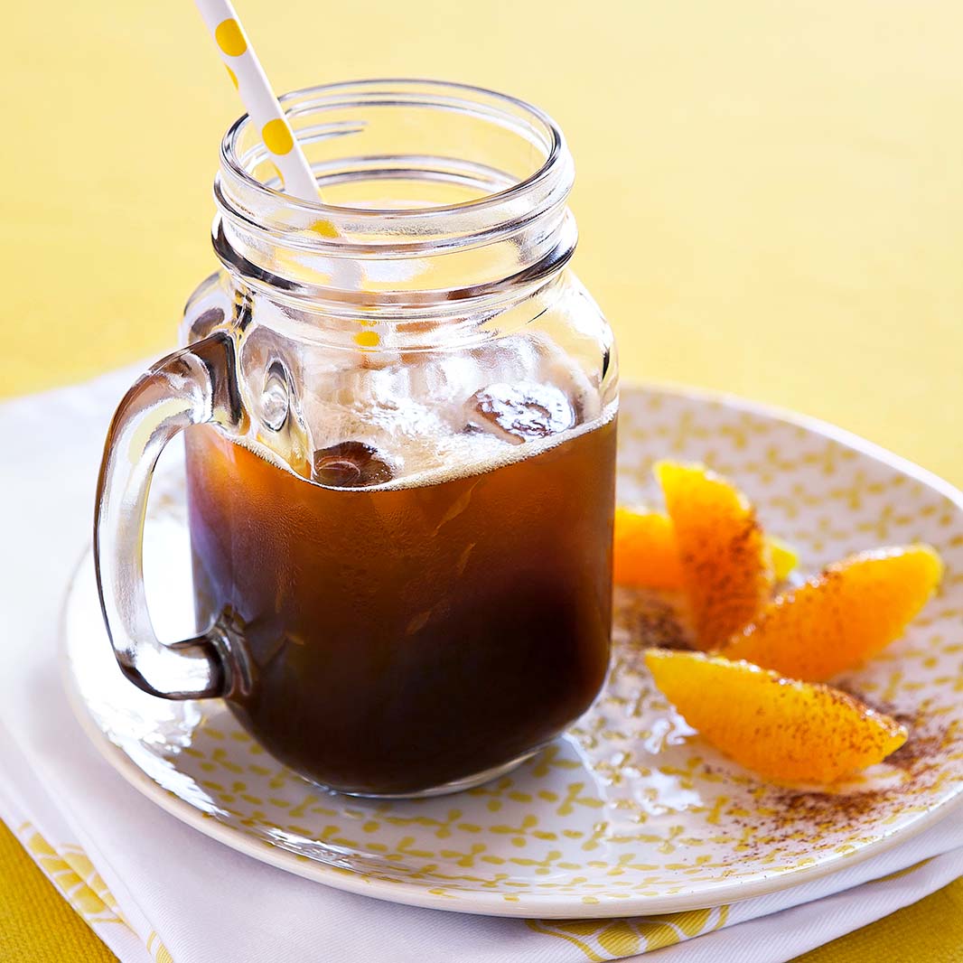 Naranjada de NESCAFÉ®, una opción cítrica de café para el desayuno