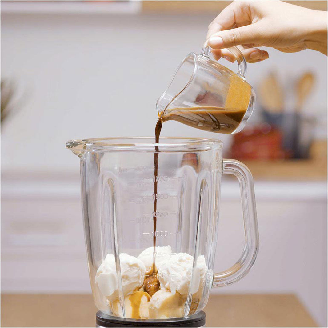 <p><span><span><span><span lang="ES-CO">Originaria de las heladerías y cafeterías estadounidenses en la década de 1920, <stro