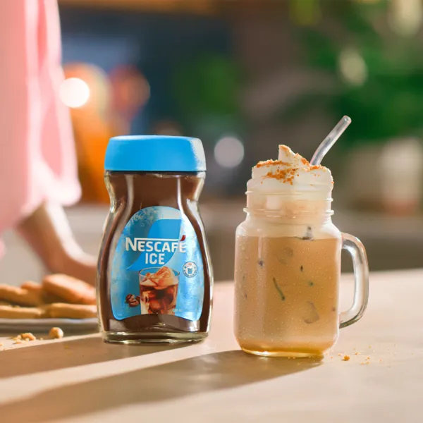 Spiced iced caramel latte