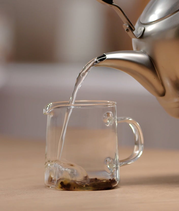 Vietnamská ledová káva krok 1