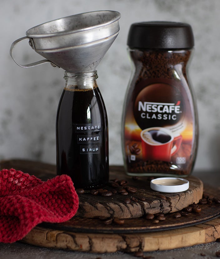 NESCAFÉ Kaffeesirup Schritt 1