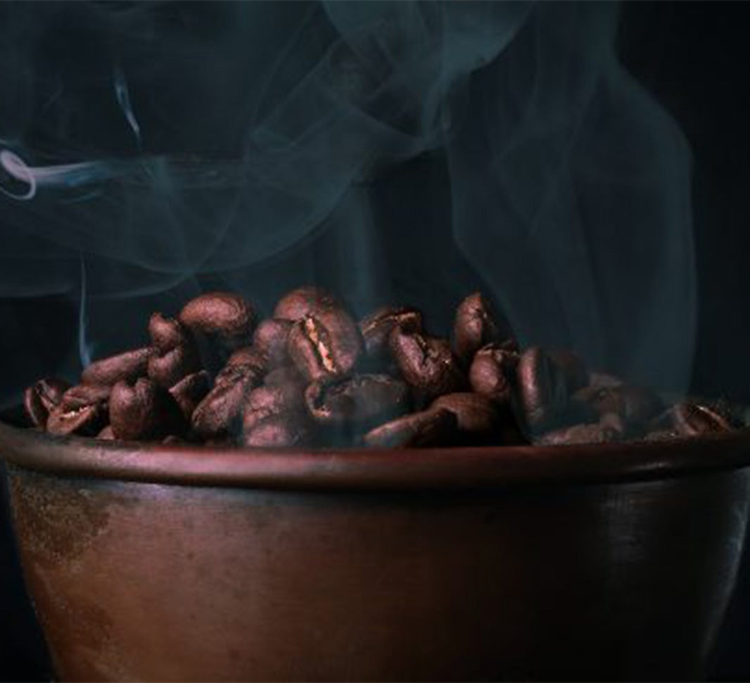 Kaffbohnen im Abkühlungsprozess