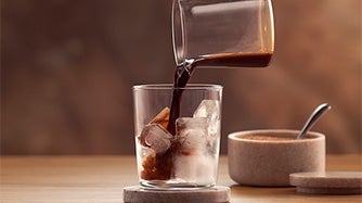 Zugabe von aromatisiertem Sirup