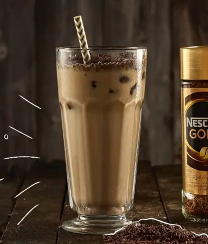 Coffee with cocoa recipe, step 4: NESCAFÉ Choc Moc in a glass and NESCAFÉ GOLD in a glass