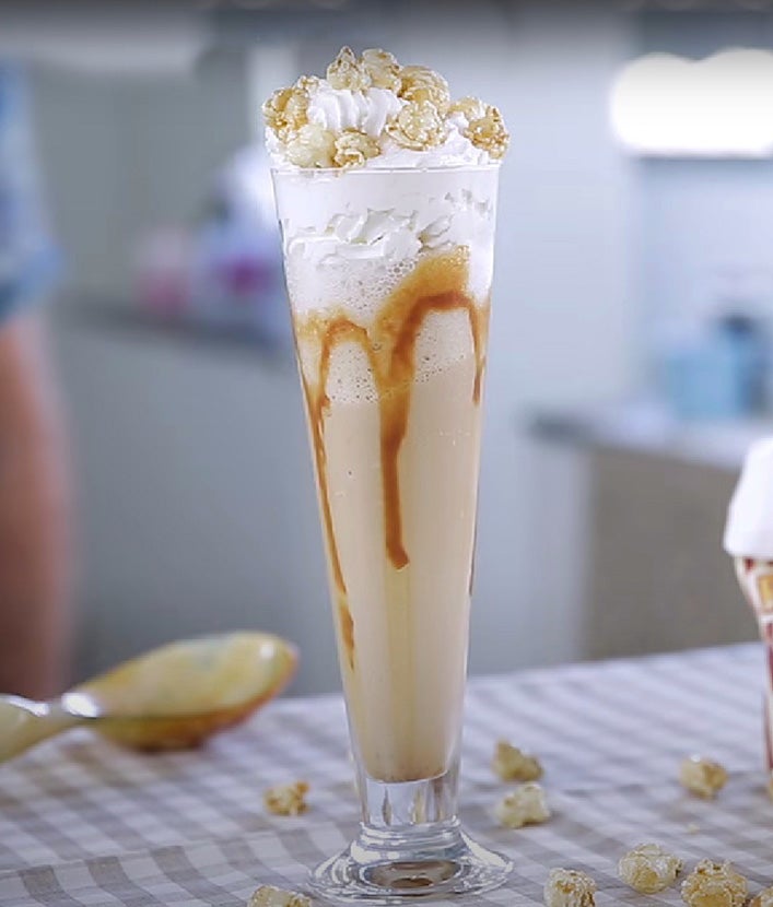 Crea tu receta NESCAFÉ Frappé Palomitas