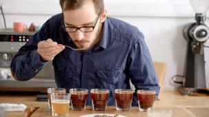 ¿Qué es la cata del café y en qué consiste?