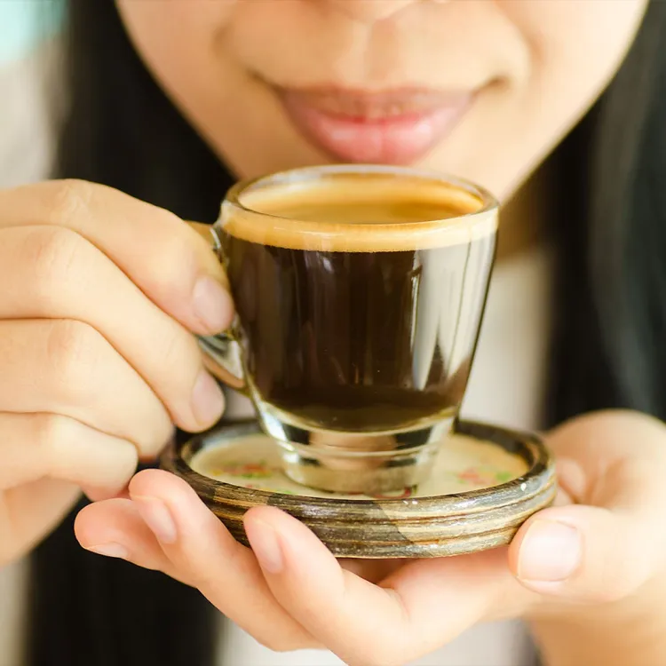 Saviez-vous que la journée du café suspendu a lieu le même jour que la journée internationale des droits de l'homme