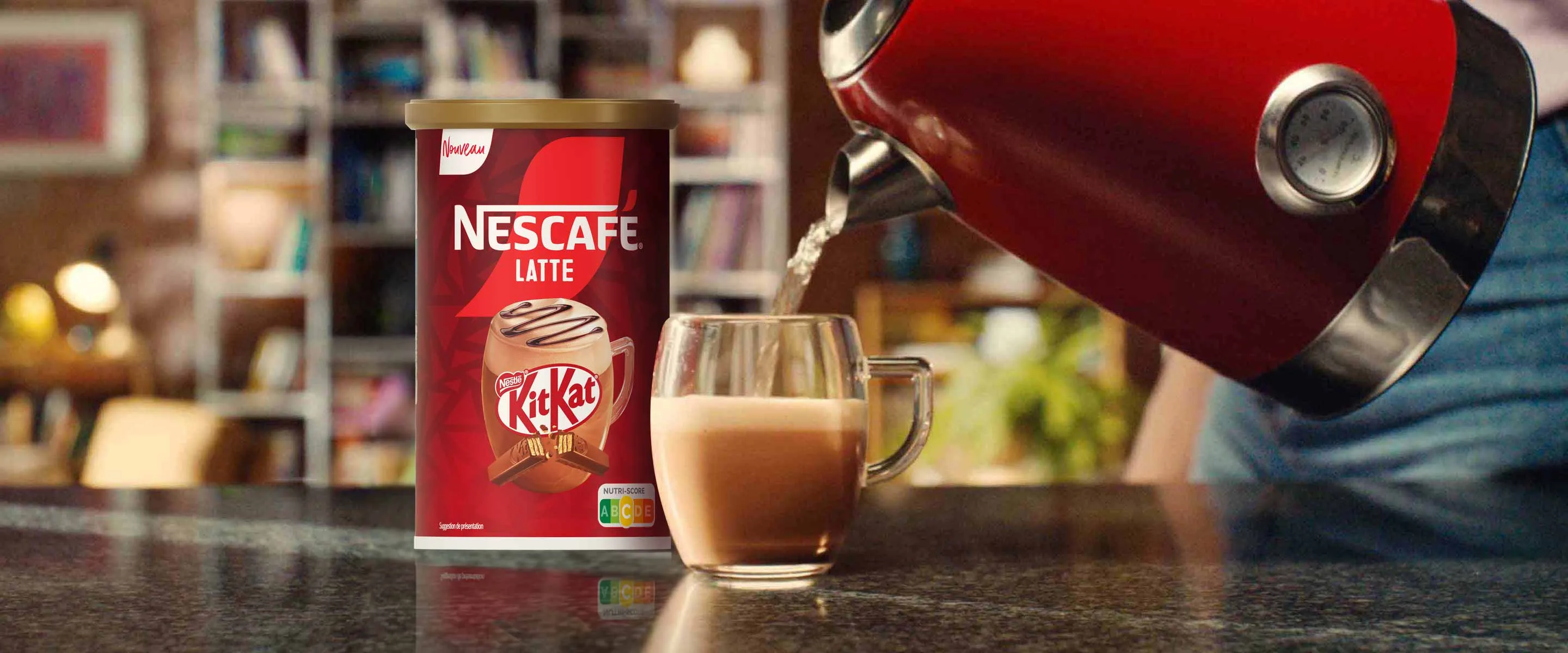 faire un nescafé kitkat latte