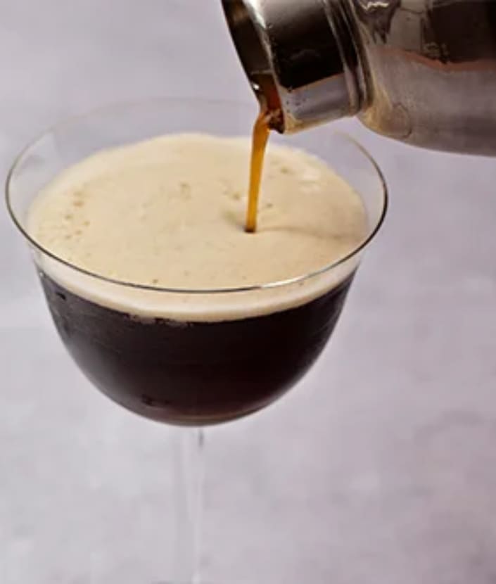 espresso martini recipe step by step 3