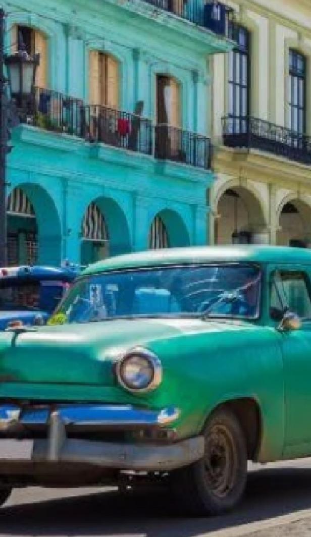 Street and cars in Cuba