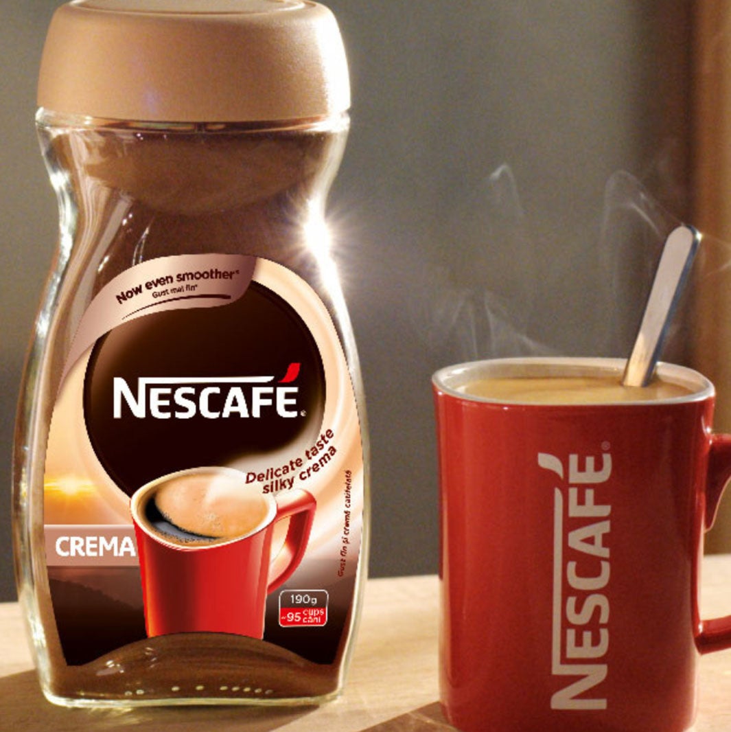 NESCAFÉ Crema and red cup
