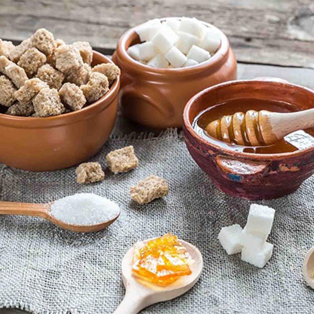 Berbagai Pilihan Gula dan Bahan-bahan Manis untuk Kopi Kamu si Penyuka Manis!