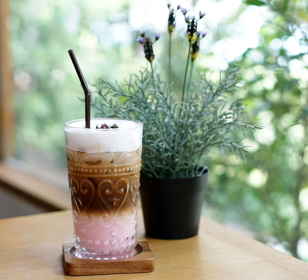 coffee with raspberry syrup