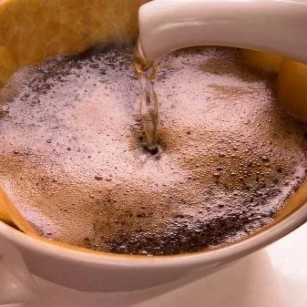 what-does-drip-coffee-taste-like-desktop