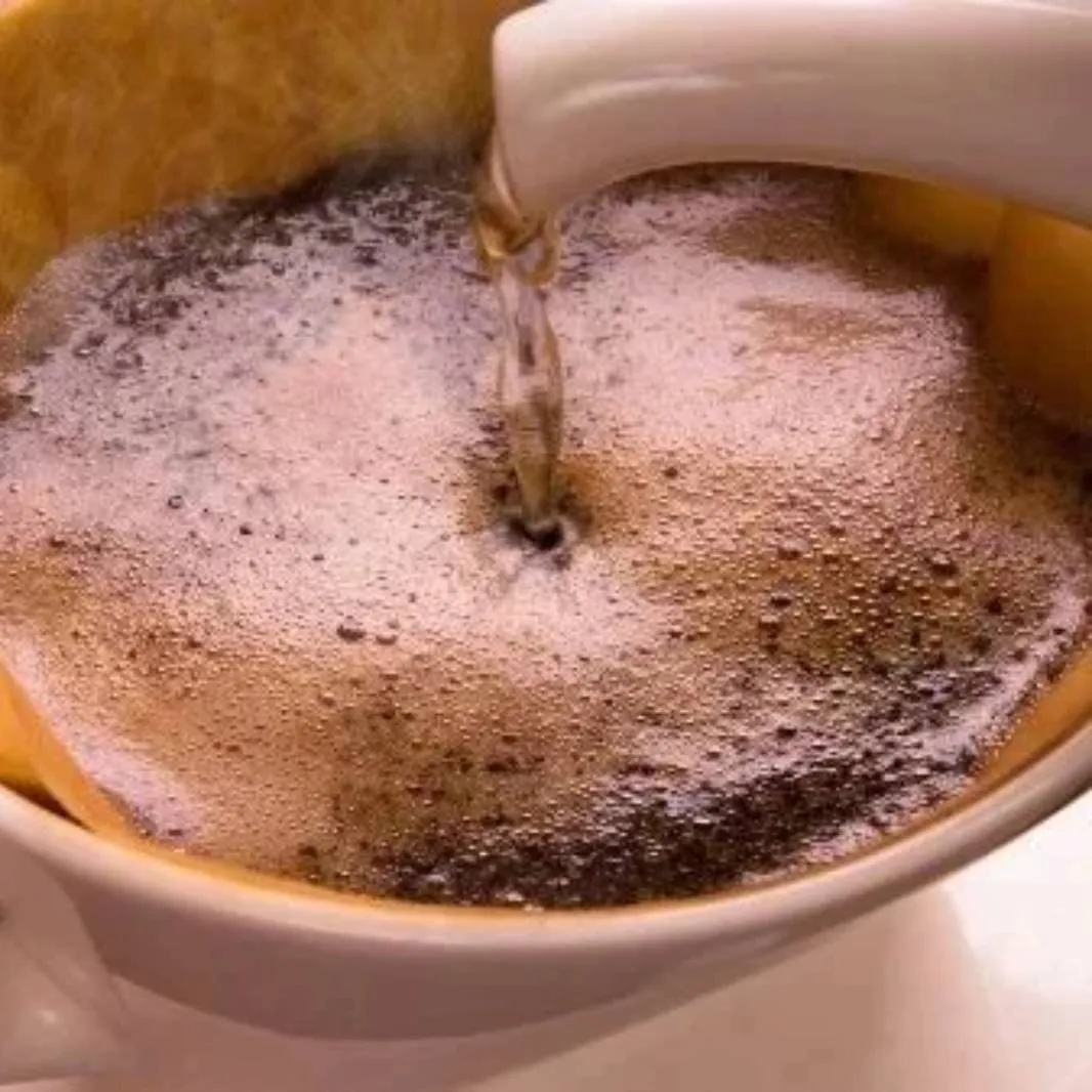 what-does-drip-coffee-taste-like-desktop