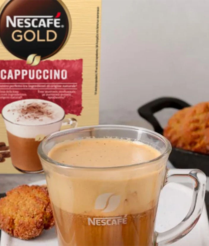 Golden Cappuccino Nescafé e biscotti alla curcuma