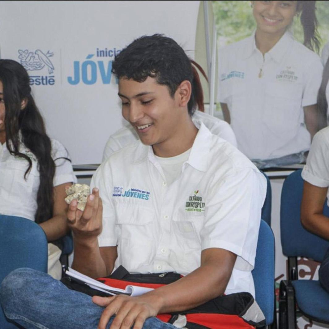 미래의 커피 농부에게 영감을 주고 교육하기