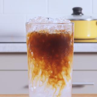 Sparkling Iced Coffee Recipe | Nescafé MENA