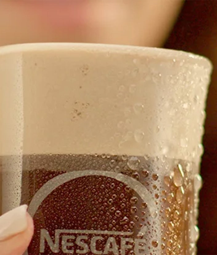 NESCAFÉ Frappé Americano step 4