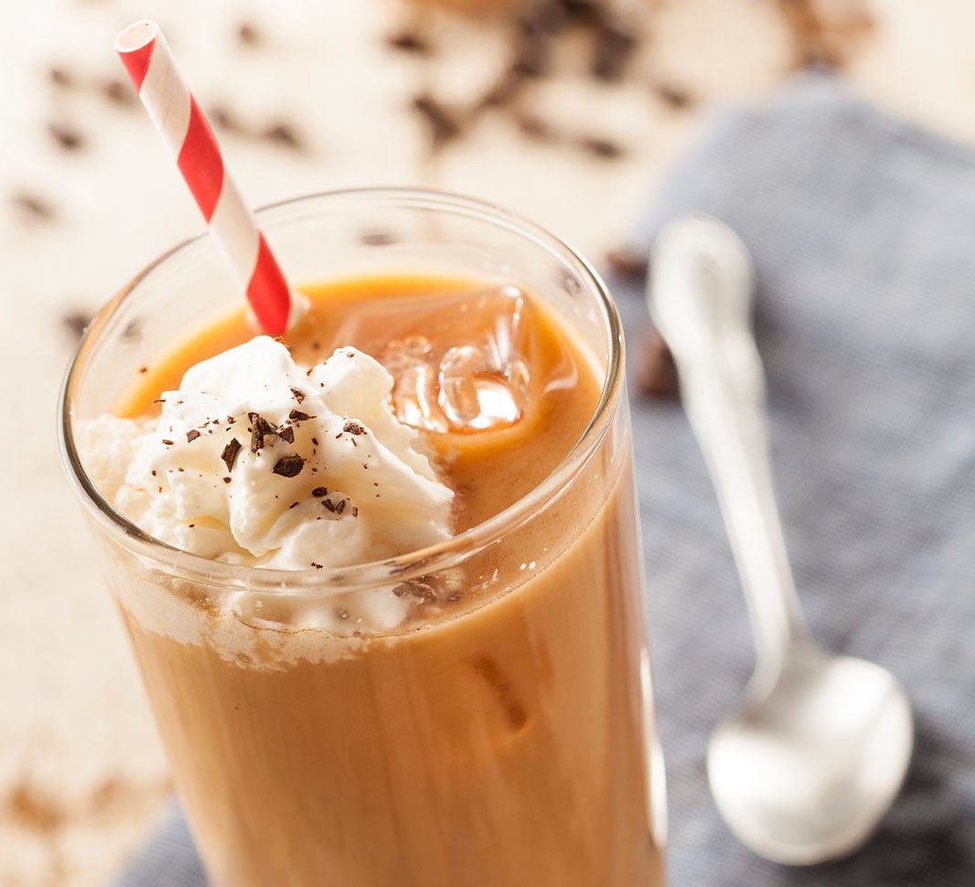 make froth in the iced coffee