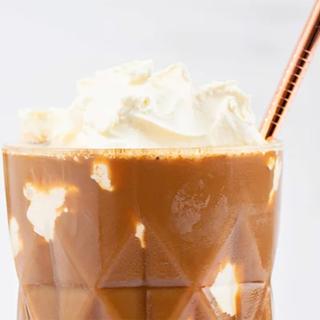 How to Make a Frappé Recipe | Nescafé® Malta