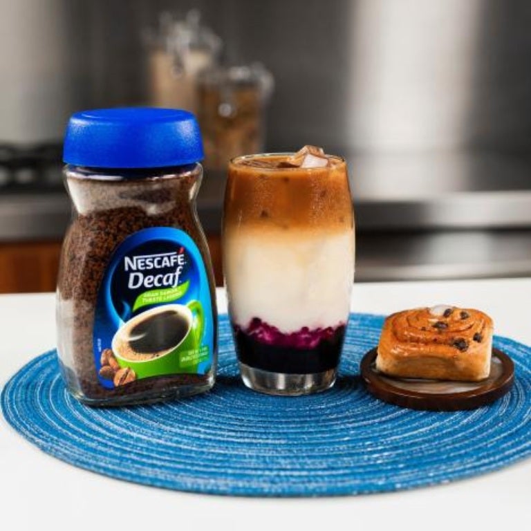 NESCAFÉ® Mora Azul Latte