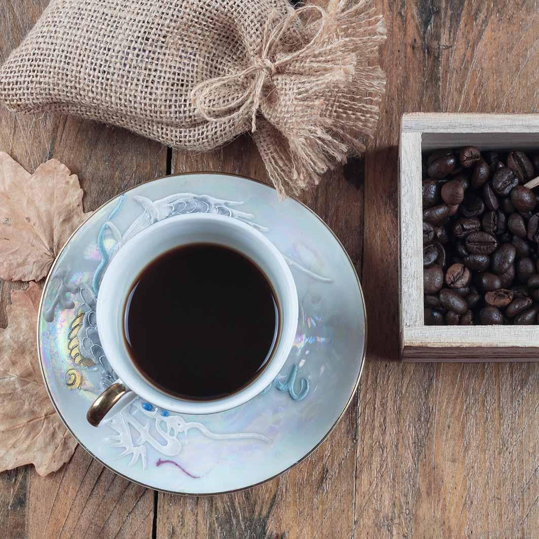 ¿Cómo se hace el café descafeinado?