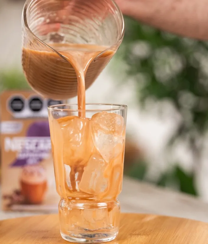 Iced white moka-ppuccino - paso 1