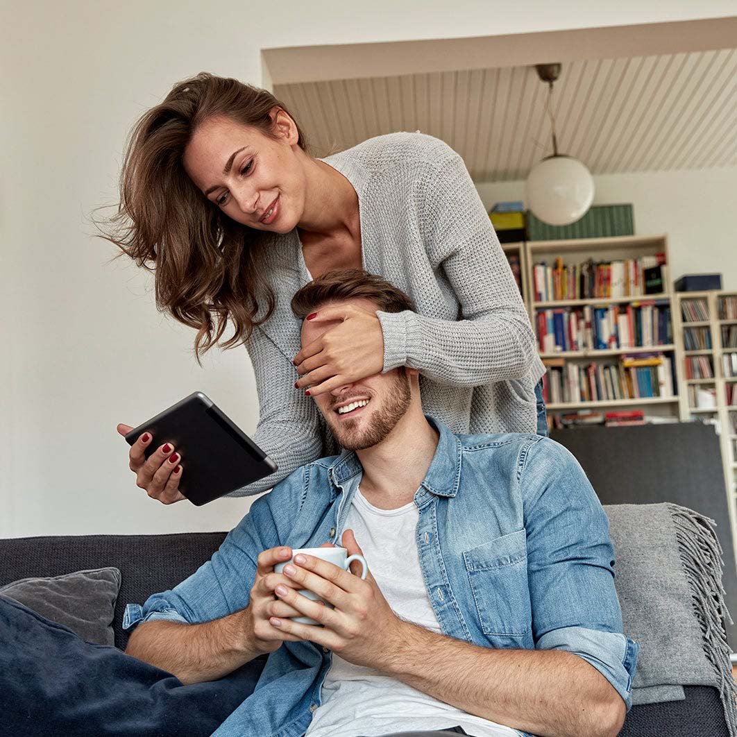 Couple drinking coffee