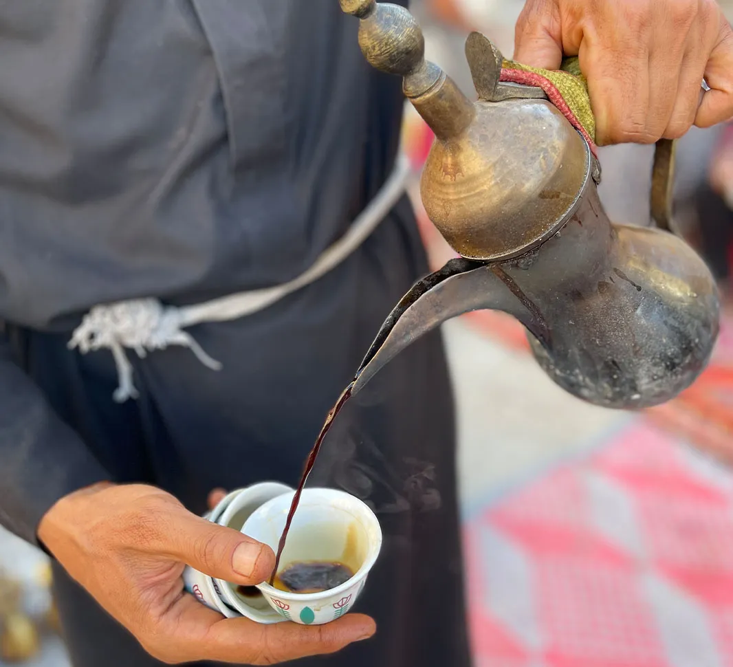 zetproces voor Qahwa-koffie