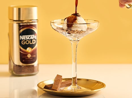 Affogato with KitKat