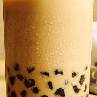 Iced Milk Tea Coffee with Pearls Recipe | NESCAFÉ® Philippines