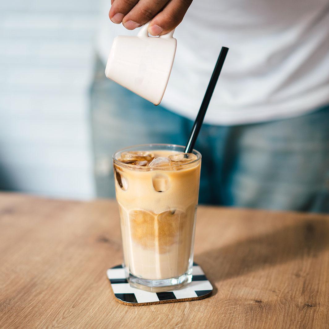 Så gör du en smaksatt kaffe hemma