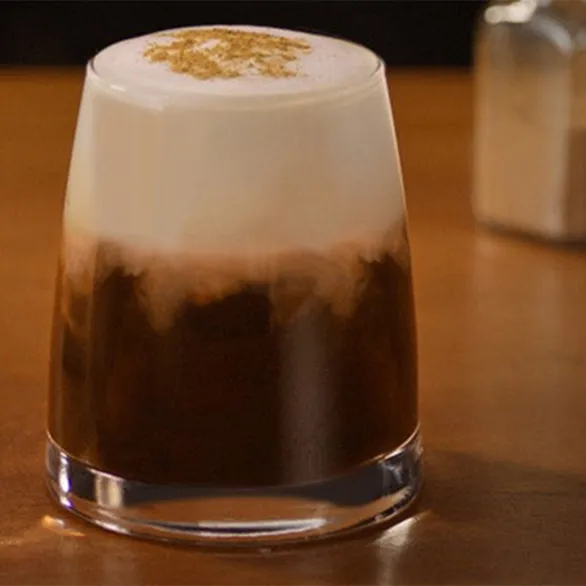 NESCAFÉ Frosty Honey Spice Mocktail recept