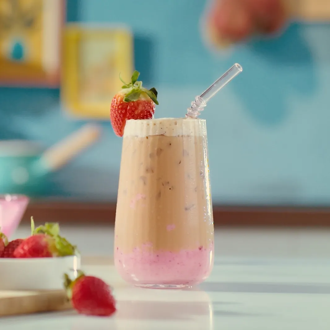 Strawberry Iced Caramel Latte Recipe | NESCAFÉ® Global
