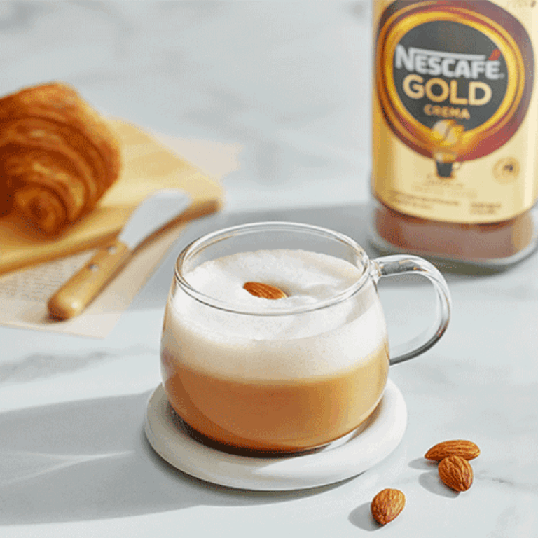 กาแฟอัลมอนด์ลาเต้ ( Gold Almond Latte )