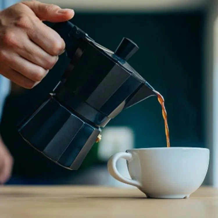Brew your long black coffee with a moka pot