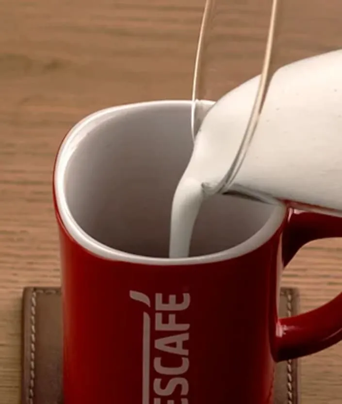 NESCAFE Flat White step
