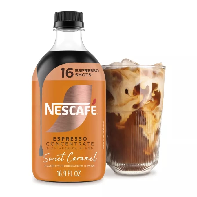 Front Center view of NESCAFE Espresso Concentrate Caramel Flvr Coffee 500ml Bottle 16.9 FL OZ (1.09 pt/500mL) product.