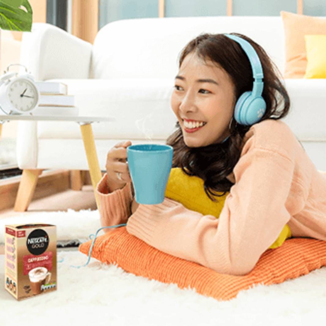 Cà phê cappuccino với công nghệ độc quyền của Nestlé đem đến ly cà phê với lớp bọt mịn màng sánh quyện. Bạn đã thử chưa?